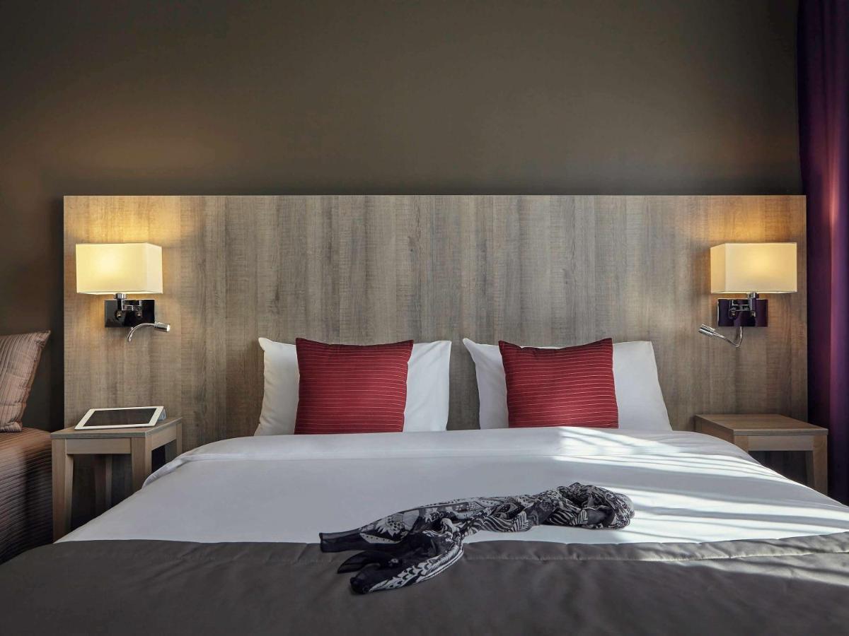 Mercure Versailles Paris Ouest Экстерьер фото