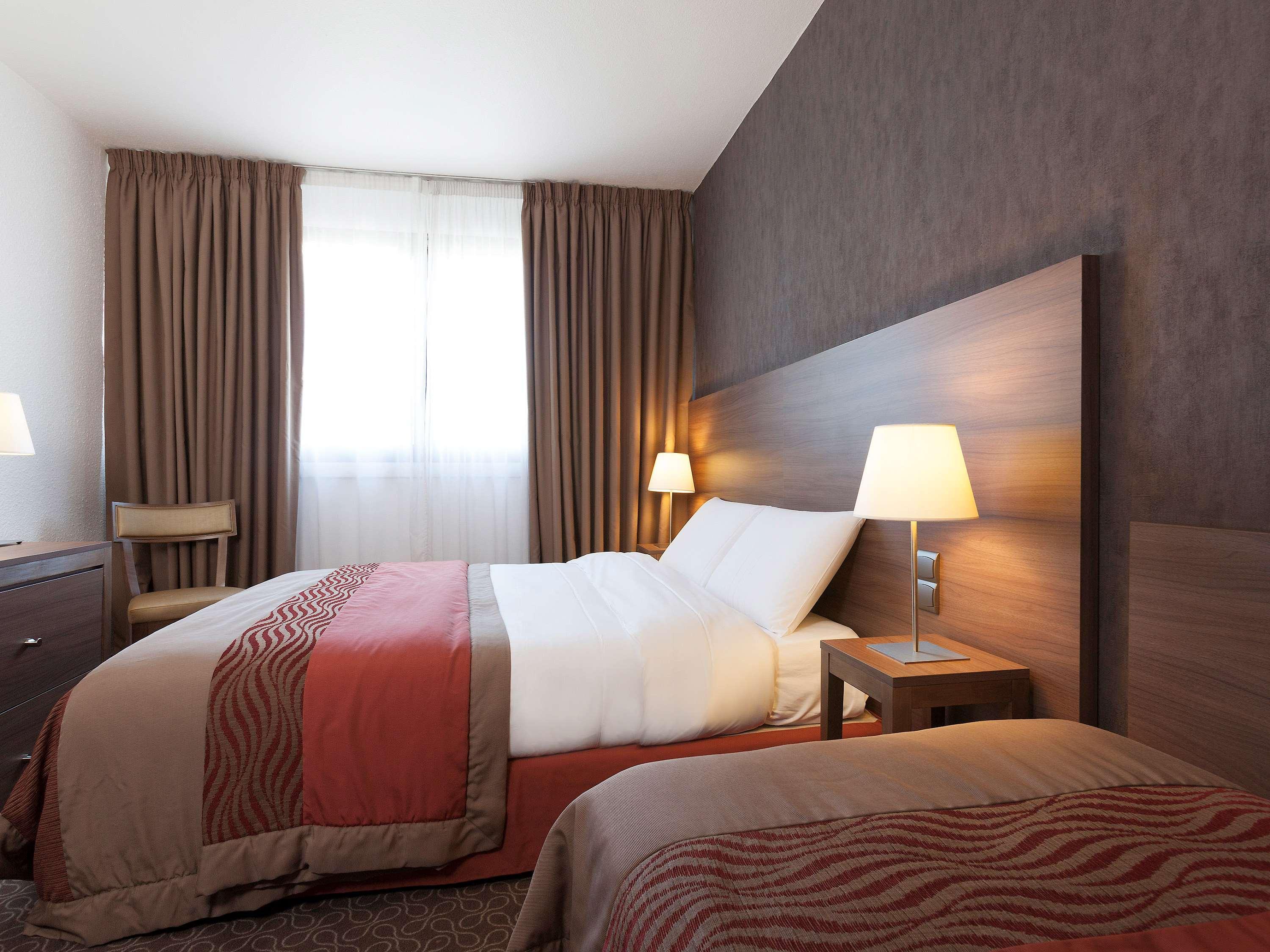 Mercure Versailles Paris Ouest Экстерьер фото