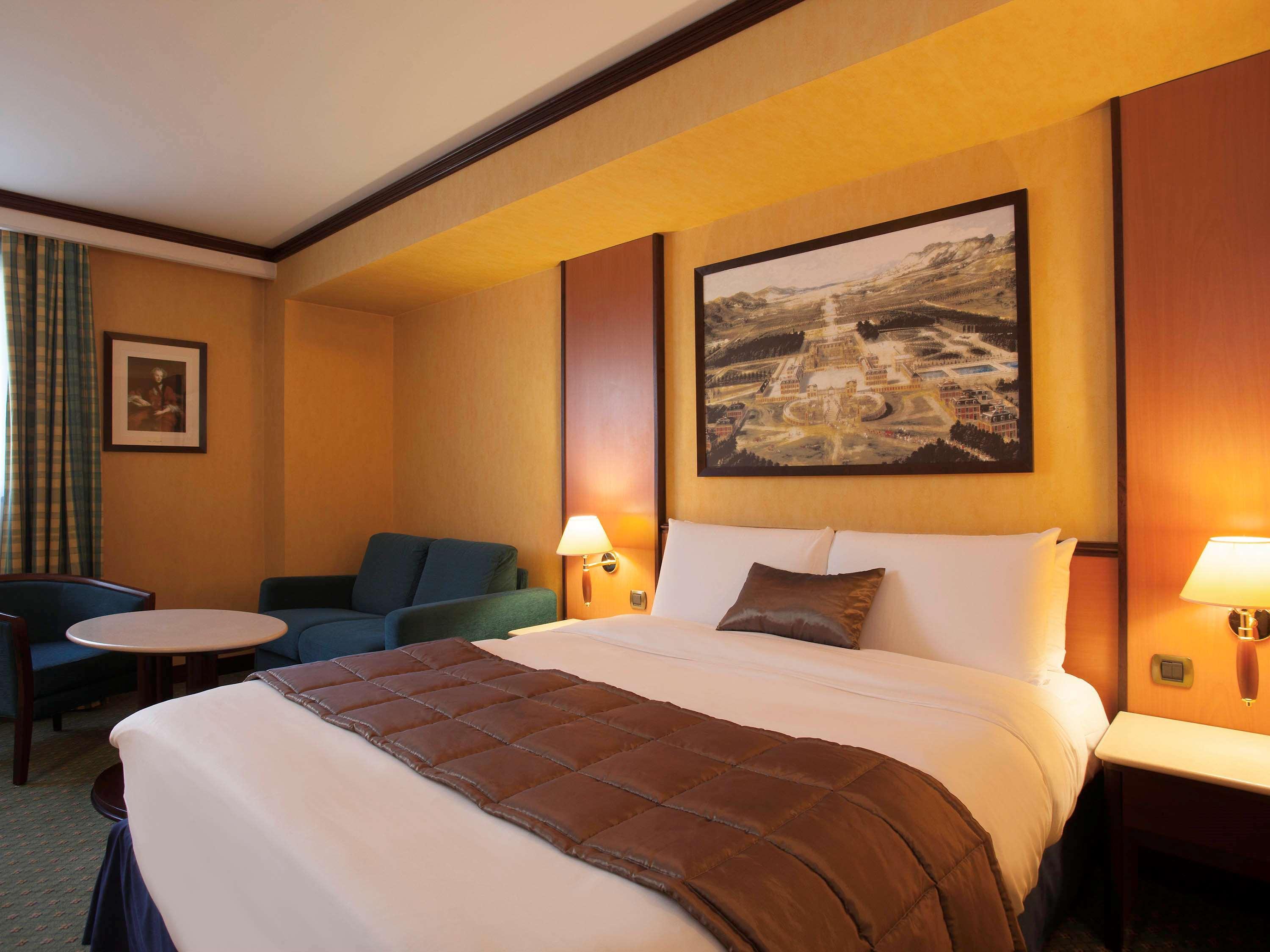 Mercure Versailles Paris Ouest Экстерьер фото
