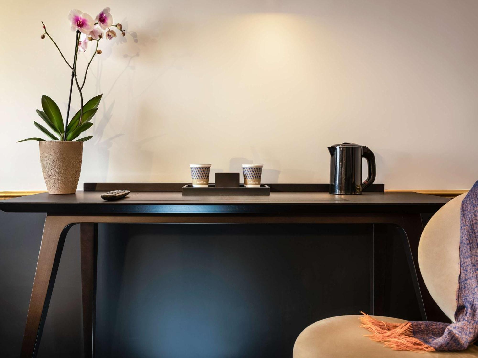Mercure Versailles Paris Ouest Экстерьер фото