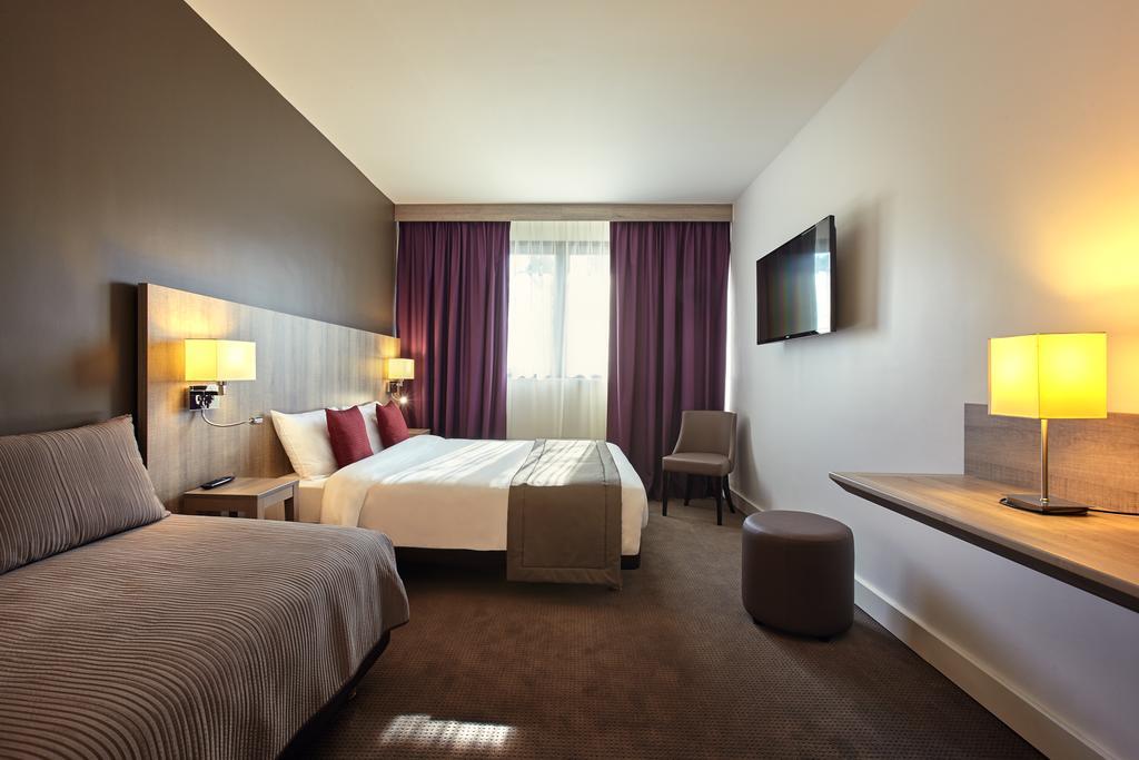 Mercure Versailles Paris Ouest Экстерьер фото