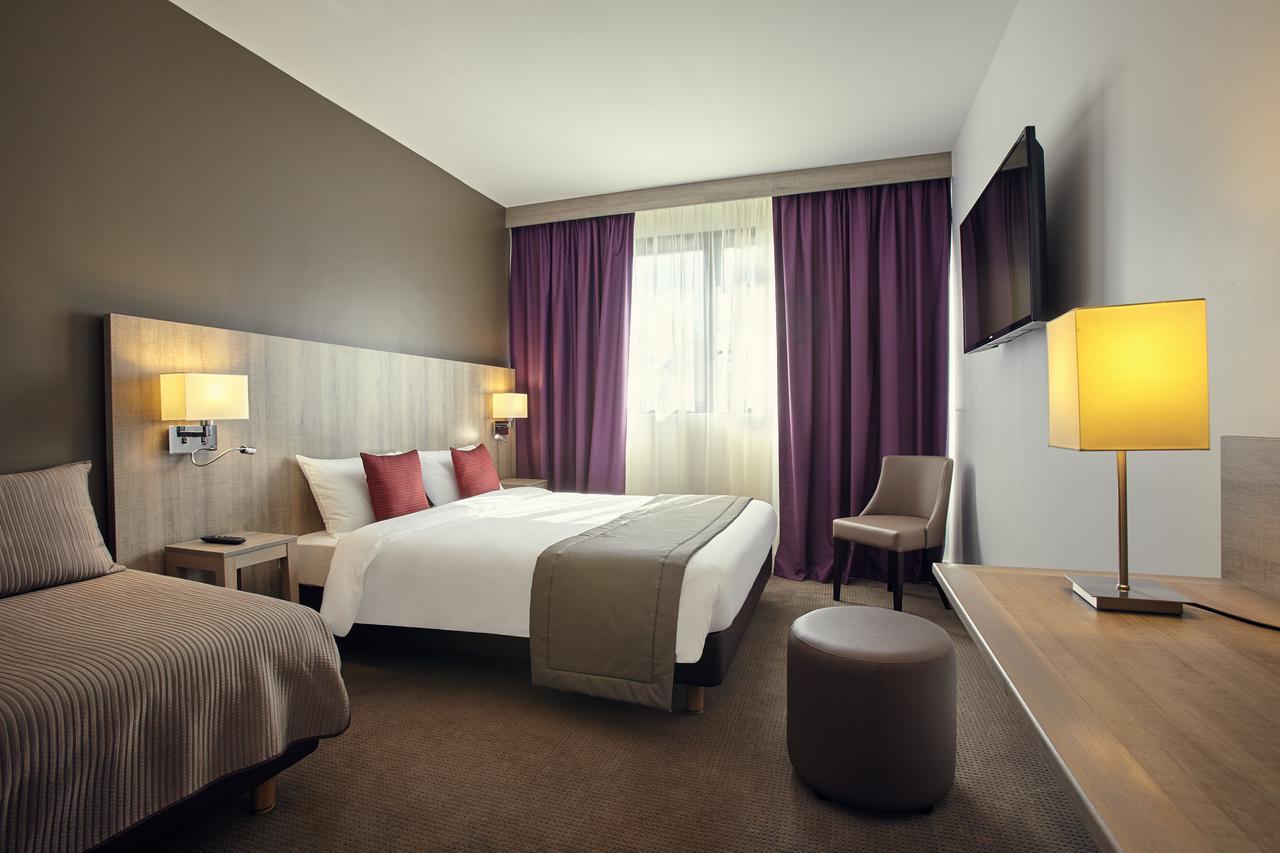 Mercure Versailles Paris Ouest Экстерьер фото